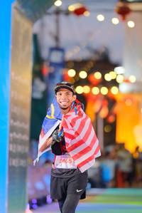 BIB: 905
                            <button type="button" onclick="openModal(21768650)" class="btn btn-primary btn-sm float-right btn-popup" data-toggle="modal" data-target=".modal-high-quality">
                        <i class="fas fa-shopping-cart"></i> Add to Cart
                    </button>
                                            <button type="button" onclick="isThisMe(21768650, true)" class="btn btn-success btn-sm float-right btn-popup btn-isme hidden" data-toggle="tooltip" data-placement="bottom" title="นี่คือรูปของคุณใช่ไหม คลิกที่นี่เพื่อเอาเข้าอัลบั้ม">
                        <i class="fas fa-plus"></i> Add to album
                    </button>
                    <button type="button" onclick="isThisMe(21768650, false)" class="btn btn-warning btn-sm float-right btn-popup btn-isnotme hidden">
                        <i class="fas fa-ban"></i> Remove from album
                    </button>